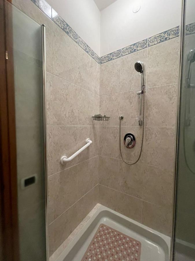 מודנה Royal Suite - Near Station & City Center מראה חיצוני תמונה